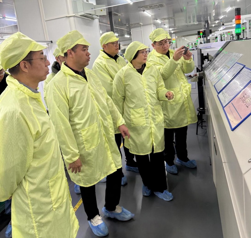 東航資產(chǎn)領(lǐng)導蒞臨合眾思壯考察交流 深化技術(shù)轉(zhuǎn)讓合作共謀發(fā)展新篇